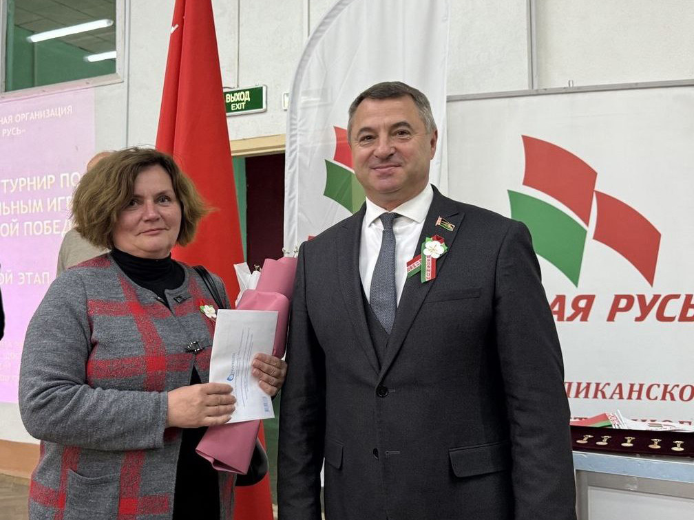 Работник МОЦИС стала победителем конкурса на лучшую эмблему турнира по интеллектуальным играм