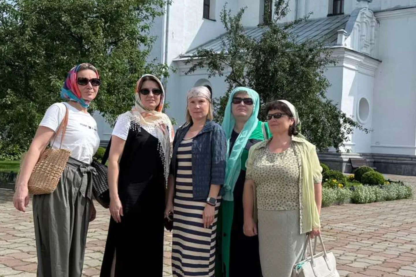 «Духовностью храним семью»: работники МОЦИС посетили Свято-Никольский женский монастырь